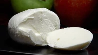 Mozzarella bio richiamata dal commercio per scadenza errata: l’avviso del Ministero della Salute
