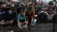 Raid israeliani su Gaza, 7 morti. Trump: “Israele e Hamas vicini a un accordo”