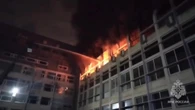 Fiamme alte a San Pietroburgo per l'incendio alla Avangard, azienda strategica di elettronica: video