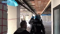 Roma, rapita e violentata per tre giorni, si cercano altre tre persone. Ieri cinque arresti