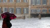 Ciclone polare sull'Italia, neve dalle Alpi al Gran Sasso, pioggia e allagamenti da Nord a Sud 