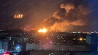 Attacco di droni sulla città russa di Volgograd, in fiamme una raffineria