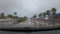 Forte vento e pioggia sferzano la costa veneta: il camera car del maltempo