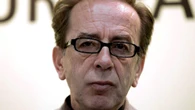 Addio a Ismail Kadare, scrittore e poeta albanese testimone del regime comunista di Hoxha