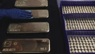 L'oro ha superato il record storico di 5600 dollari l'oncia