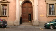 Neonati sepolti, il maresciallo dei carabinieri si commuove al processo: "Ho difficoltà"