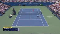Alcaraz non ci arriva: l'istante in cui il leone Djokovic ruba un punto con il pallonetto magistrale