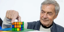 L’éphéméride du 19 mai : en 1974, Ernő Rubik invente le plus célèbre des casse-tête, le Rubik’s Cube !