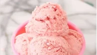 Hanya 4 Bahan, Intip Resep Es Krim Stroberi ala Rumahan Super Mudah