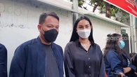 Damai dengan Vicky Prasetyo, Kalina Oktarani Belum Pulang ke Rumah