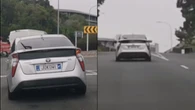 Viral Mobil Berplat Nomor Jokowi Seliweran di Selandia Baru