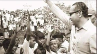 Mengenang Seabad Hari Lahir Pak Soeharto, Dulu Pernah Blusukan Bersama Mobil Sederhana Ini