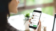 Dua Fitur Baru GoFood Diluncurkan: Review Pelanggan dan Rekomendasi Kuliner