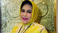 6 Potret Rumah Hetty Koesendang, Bisa Buat Piknik dan Panen Buah Sendiri