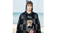 Nggak Nyangka, Ini 'Hobi' yang Dilakukan V BTS saat di Rumah Sendirian!