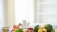 Jangan Asal Makan, 5 Makanan Sehat Ini Justru Buruk untuk Kulit!