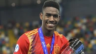 Sikap Barcelona Melunak, AC Milan Berpeluang Besar Boyong Junior Firpo