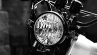 Sembarangan Ganti Bohlam Sepeda Motor, Risikonya Aki Tekor