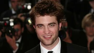 Kebiasaan Mandi 5 Aktor Ganteng Hollywood, Robert Pattinson Malas Keramas