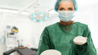 Sering Diejek Jelek, Wanita Ini Nekat Operasi Payudara 39 Kali sampai Habis Rp6 Miliar