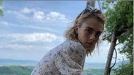 Ngebet dari Kecil, Cara Delevingne Akhirnya Ogah Oplas Payudara karena Ini