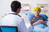 Face au cancer, il faut aider les adolescents à « limiter la casse » et défendre leur élan de vie