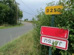 Panneaux retournés, enlevés ou tagués : comment certaines communes du Pays basque réagissent aux dégradations