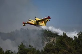 L’incendie de Martigues toujours pas maîtrisé, 240 hectares partis en fumée et 1 000 pompiers sur le front