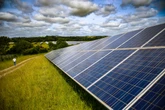 Pour la première fois, le solaire a été la première source d’électricité en Europe au mois de juin 2025