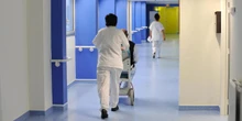Santé : avec près de 3 milliards d’euros, le déficit des hôpitaux publics atteint un record en 2024, alerte la Drees