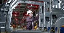 Bên trong nhà máy VinFast Hà Tĩnh hiện đại hàng đầu VN: Mỗi giờ xuất xưởng 35 xe, quy trình nghiêm ngặt