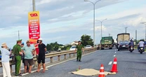 Hú vía cảnh 4 người trên ô tô lao xuống cầu Thanh Ba