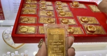 Có 10 cây vàng, gửi giữ hộ tại ngân hàng mất bao nhiêu phí?