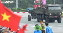 Xe pháo, tên lửa tiến vào trung tâm Hà Nội trước giờ sơ duyệt diễu binh A80