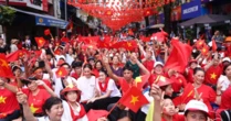 Hà Nội, Đà Nẵng, Hà Tĩnh đã bắt đầu tặng 100.000 đồng Tết Độc lập: Người dân rất phấn khởi!