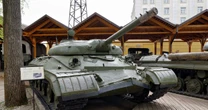 Chiếc xe tăng hạng nặng T-10M cuối cùng đang được bán tại vùng Dnipropetrovsk