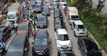 Không chỉ xe máy, hàng triệu ô tô cũng sẽ khó vào 2 khu vực này của Hà Nội chỉ sau 3 năm nữa