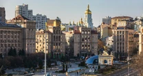 Kinh tế Ukraine có thể chỉ tăng trưởng 2% nhưng đang nắm "vũ khí" 46 tỷ USD