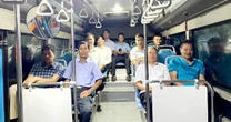 Xe buýt lần đầu tiên xuất hiện tại xã đảo duy nhất của Hà Nội