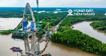 Toàn cảnh cầu 5.000 tỷ đang thành hình, kết nối điểm nóng bất động sản với cụm cảng lớn thứ 2 Việt Nam