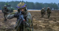 Bài kiểm tra đầu của lữ đoàn mới NATO là biên giới Moscow