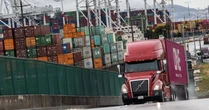 Mỹ thu về 500 triệu USD mỗi ngày từ thuế quan, đạt 16 tỷ USD riêng trong tháng 4/2025