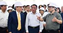 Ông Phạm Nhật Vượng tháp tùng Thủ tướng thăm TT triển lãm quốc gia: Mãn nhãn siêu dự án Top 10 thế giới
