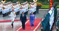 Đội trưởng Tiêu binh danh dự kể chuyện rèn tập đón các yếu nhân