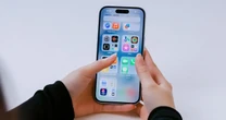 Giảm giá 9/9 cực khủng: iPhone giá sốc từ 7,3 triệu đồng, phụ kiện công nghệ rẻ khó tin