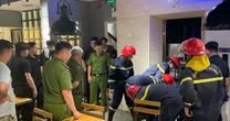 30 phút cứu 9 người kẹt trong thang máy nhà hàng ở TPHCM