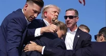 Mật vụ Mỹ điều tra vì sao tay súng bắn ông Trump có thể đến quá gần với khẩu AR-15