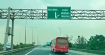 Cao tốc Bắc Nam có nhiều biển báo chỉ đến địa danh không còn tồn tại
