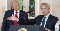 Hé lộ câu chuyện ông trùm AI thuyết phục Tổng thống Trump gật đầu, dỡ lệnh cấm bán hàng cho Trung Quốc