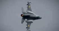 Rộ tin Ukraine bắn rơi chiến đấu cơ Su-35 của Nga bằng tiêm kích F-16